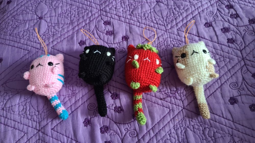 Vand brelocuri crosetate[HAND-MADE]