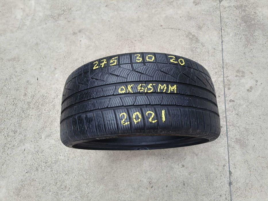 O anvelopa iarna 275 30 20 pirelli sottozero 2 profil de 6,5 mm