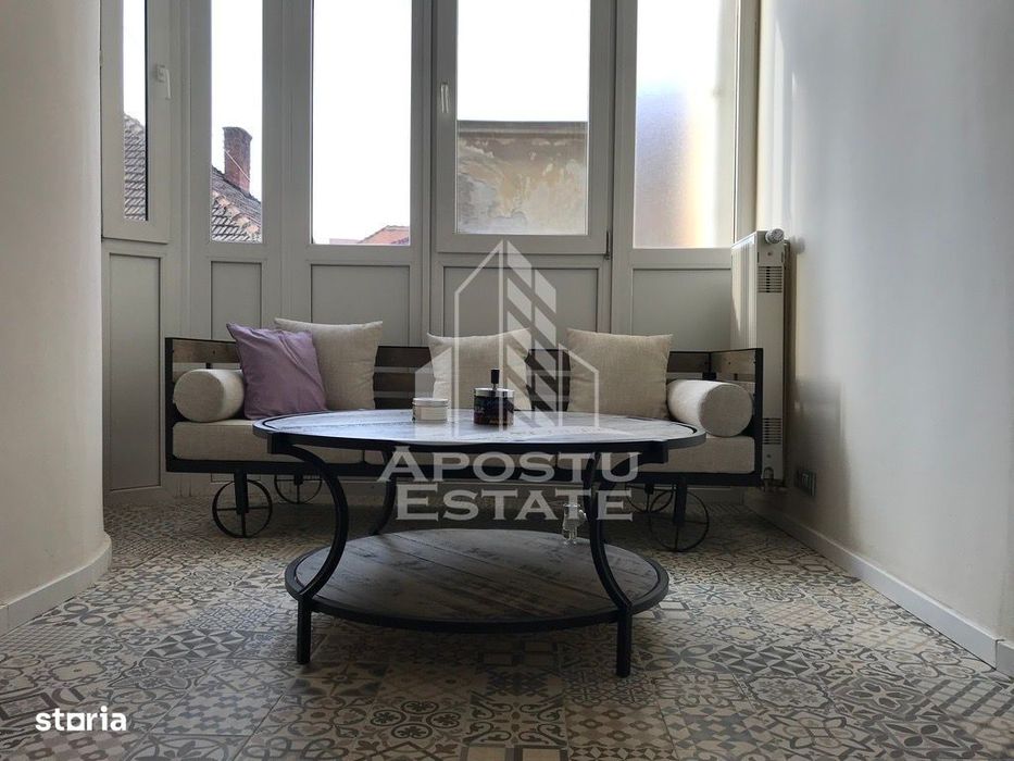 4 camere ultracentral, 132 mp + 2 terase complet renovat in Timisoara — fotografia 3