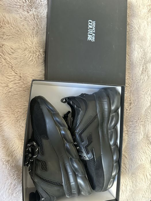 versace chain reaction