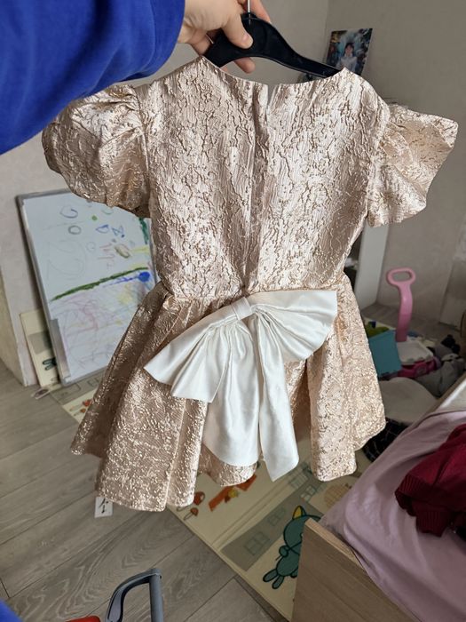 Платье на 3-5 лет