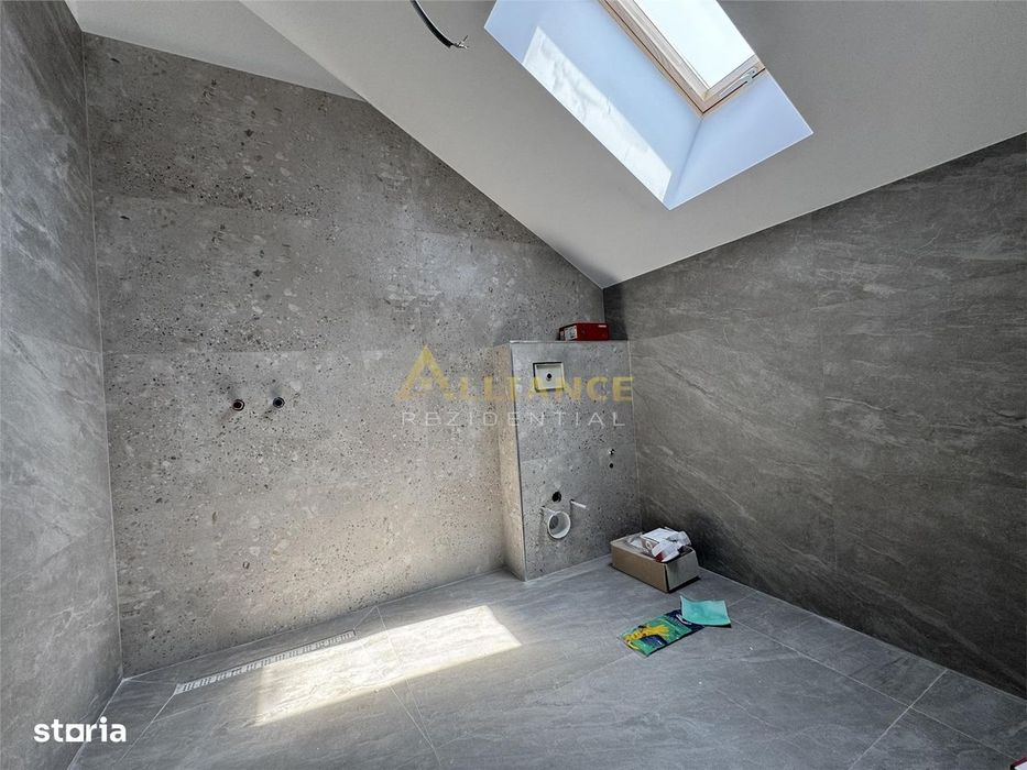 Vila tip DUPLEX 5 camere- 4 bai, curte 250 MP