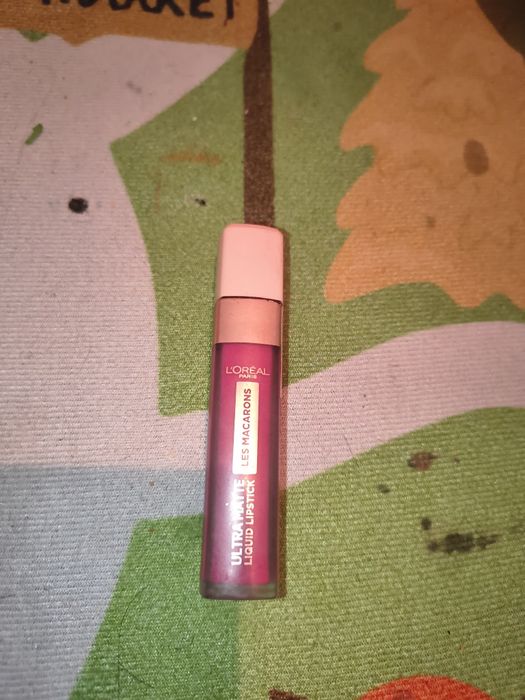 Сет с козметика с хайлатър, спирала, червило, гланц, мат