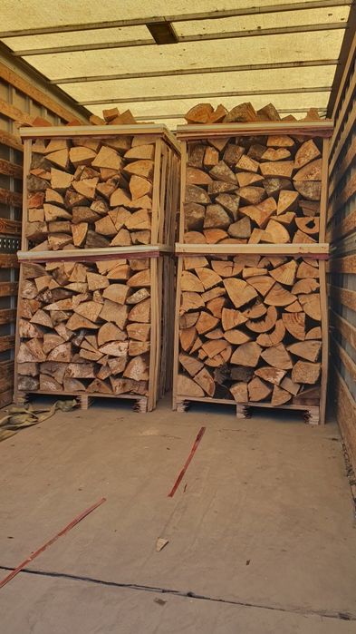 Lemn de foc de fag paletizat livrat la domiciliu