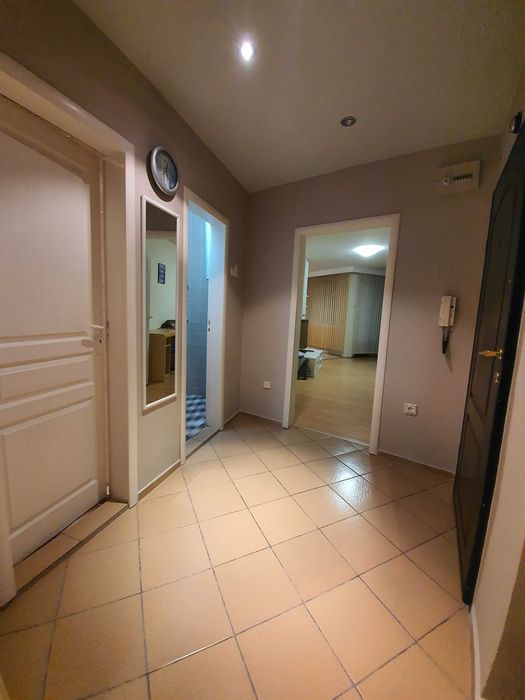 Дава се под наем Магазин в Пловдив, Център - 80 кв.м за 382.5 € - Снимка #3