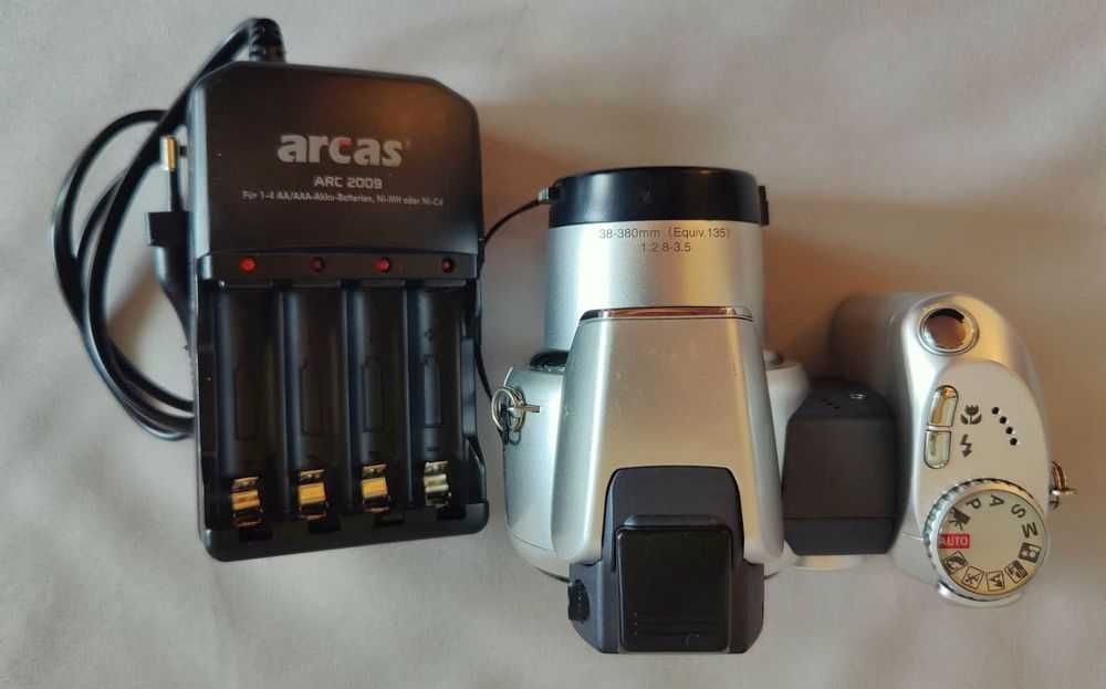 MINOLTA DIMAGE Z1, zoom optic 10X, ca nou!