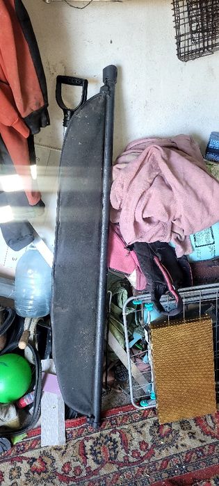 Шторка на багажник универсал