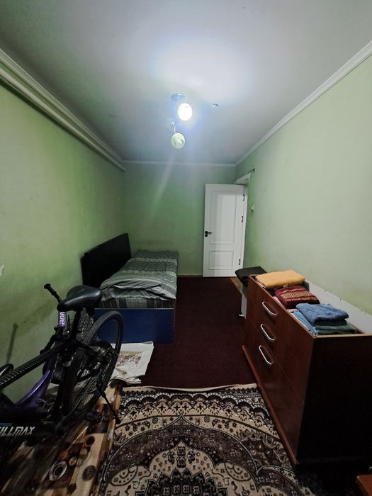 Uchtepa Chilonzor 15da 4/5/5 uy sotiladi.