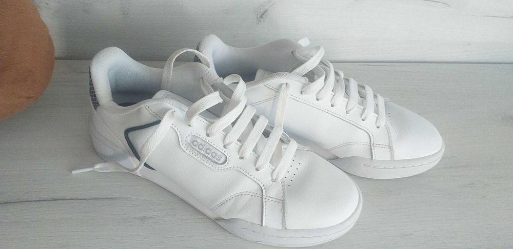 Детски оригинални маратонки на Адидас за момиченце размер 37-70лв