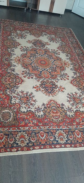 Продам ковёр шерстяной