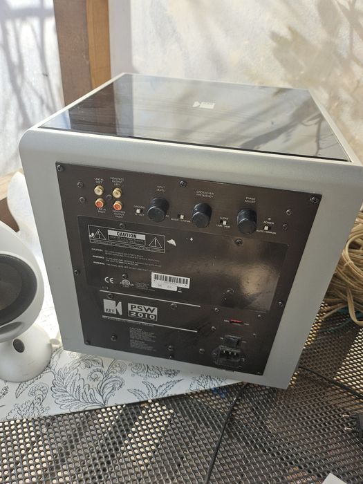 Sistem audio KEF ,vind sau schimb