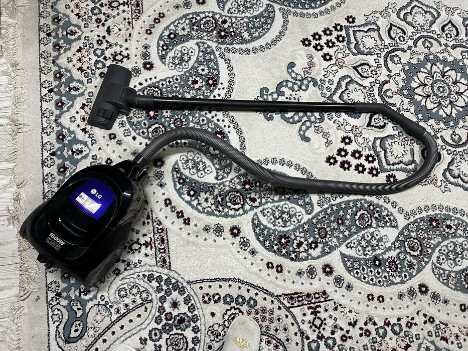 Пылесос LG-1600W