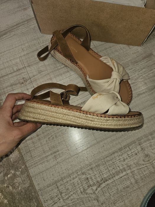 Сандали Pepe Jeans