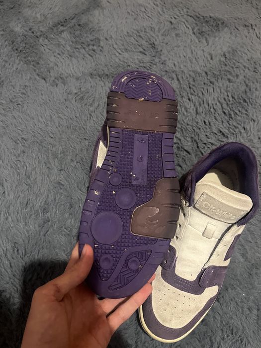 Out of office off white (Piele intoarsa)