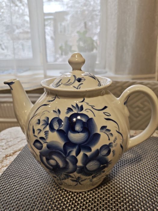 Продам чайник Капчагайский завод