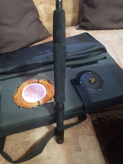 Въдица мухарка...