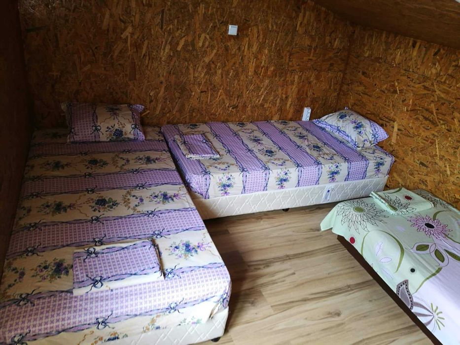 Каравана на брега на морето на къмпинг Юг