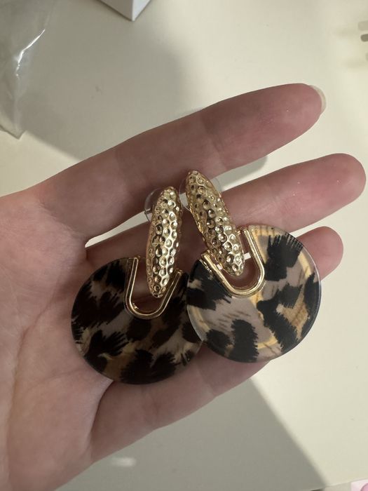 3 пары сережек новые !