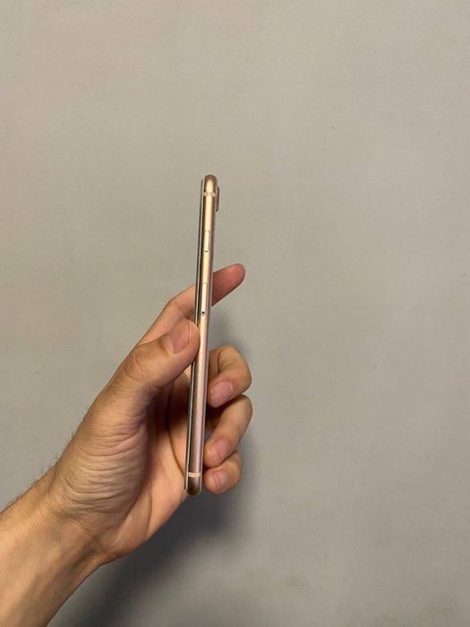 iPhone 8 Plus 64 GB  Ru
