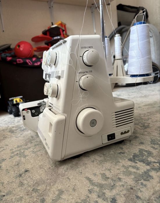 Оверлок Janome 204D