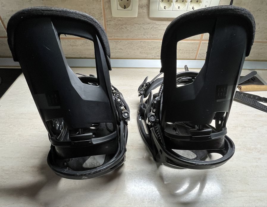 Legaturi Burton Cartel EST