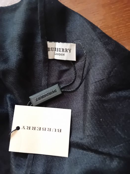 Esarfa superba, Burberry