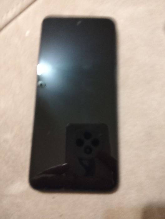 Продам телефон на запчасти