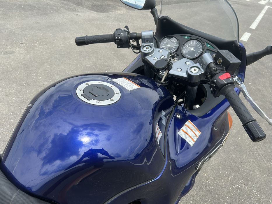 Suzuki GSX750F 2004