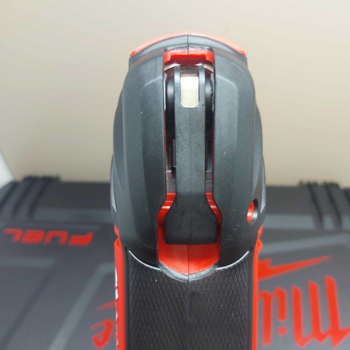 Акумулаторен мултитул Milwaukee  M18 FMT-0X