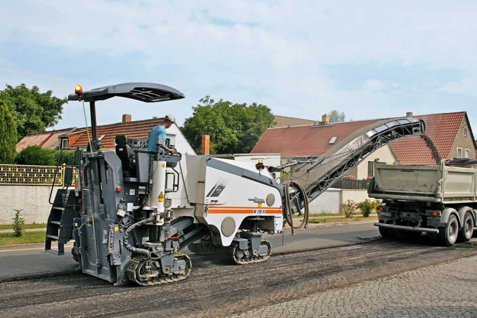 Inchiriere Freza asfalt / beton - Automacara - Premium Utilaje