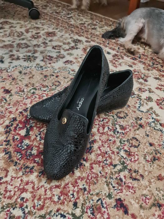 Обувь кожаная, кроссовки и кеды