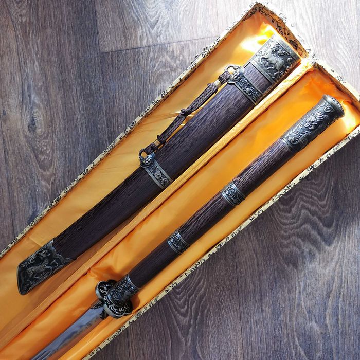 Kangxi Emperor Broadsword Остър Традиционен китайски меч 104 см !