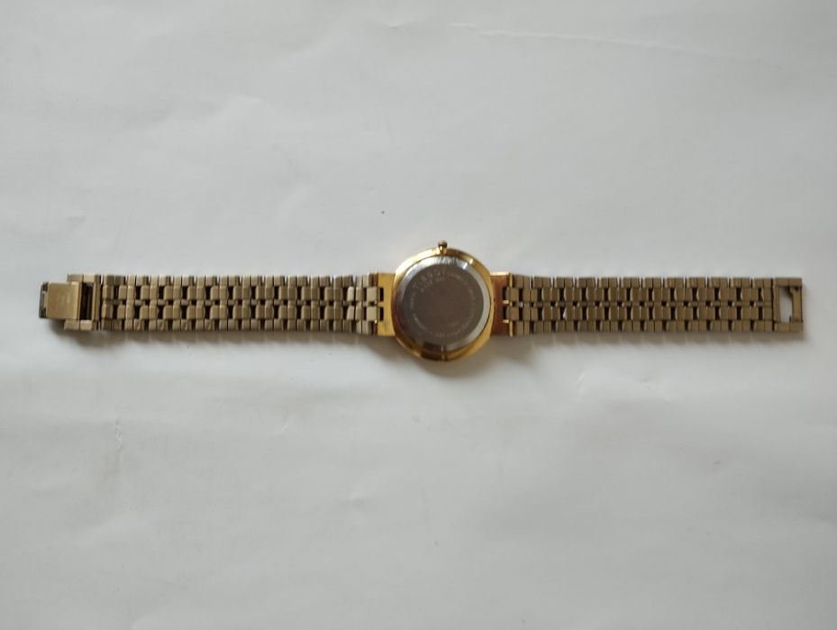 Часовник Тисот швейцарски