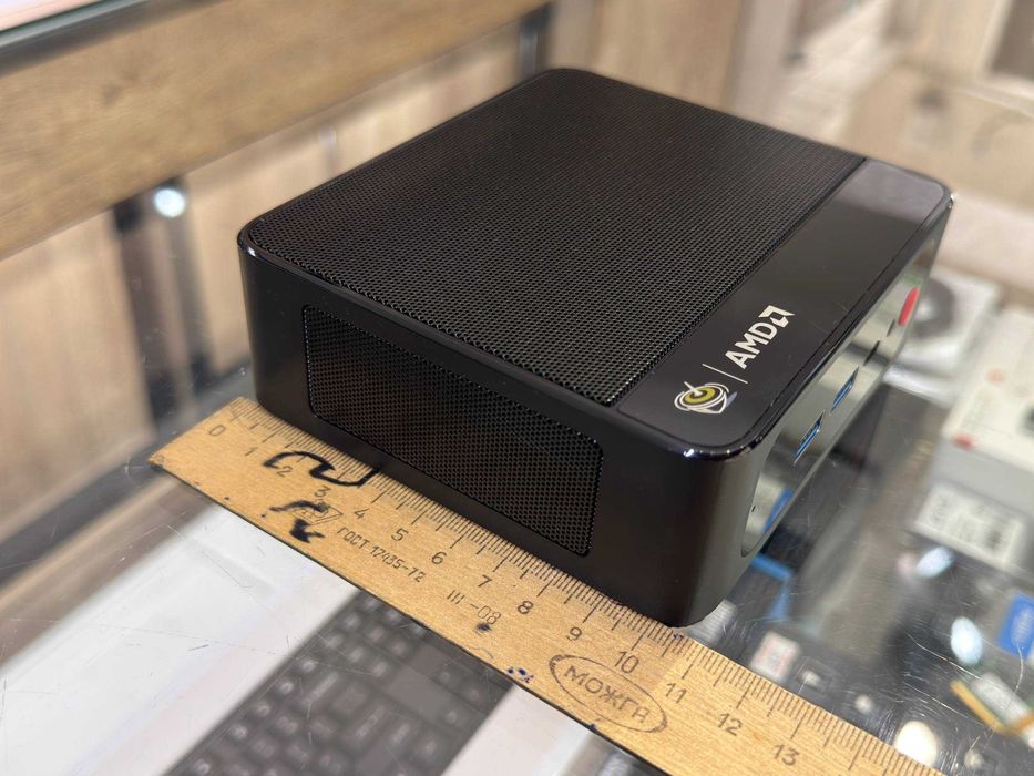 MiNi PC Beeling SER5 PRO Ryzen 7 5825U ram 16 ssd 256 Radeon 4Gb