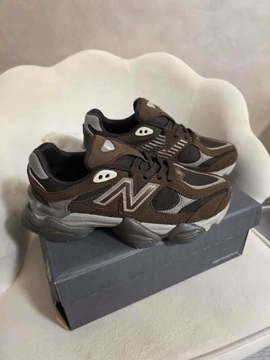 Adidasi premium new balance 9060