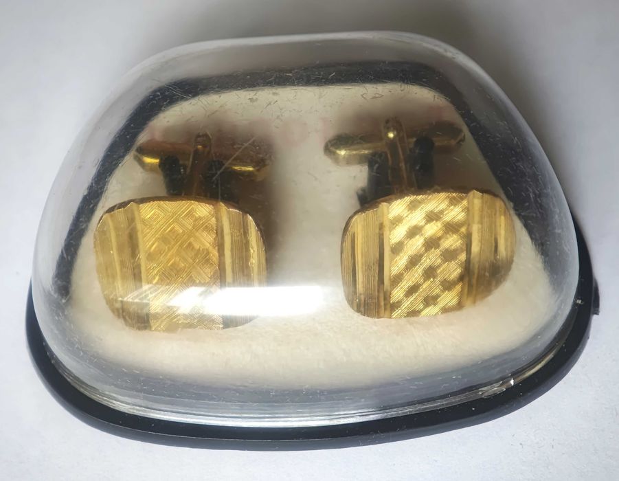 Butoni clasici pentru camasa, placati cu aur 18k