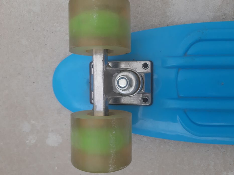 Продам скейт пенниборд