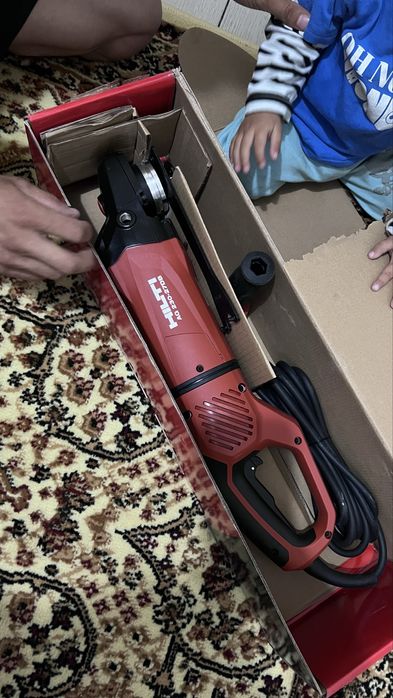 Болгарка хилти новый продам