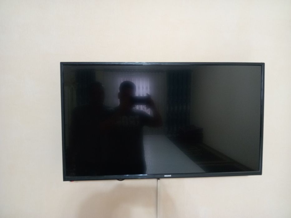 1 telvizir 2 parabarizkiy anten bar 4 milyon bolatin jeri