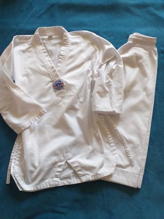 Кимоно за бойни спортове карате , джудо   128