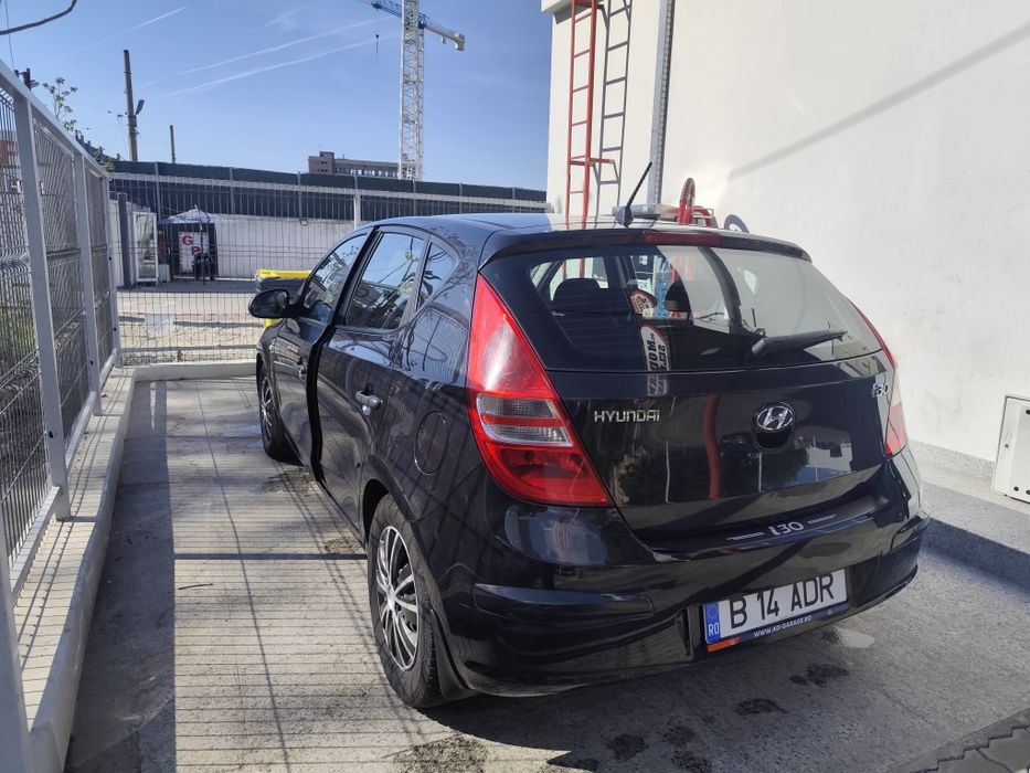 HYUNDAI i30 2010 — imagine 5