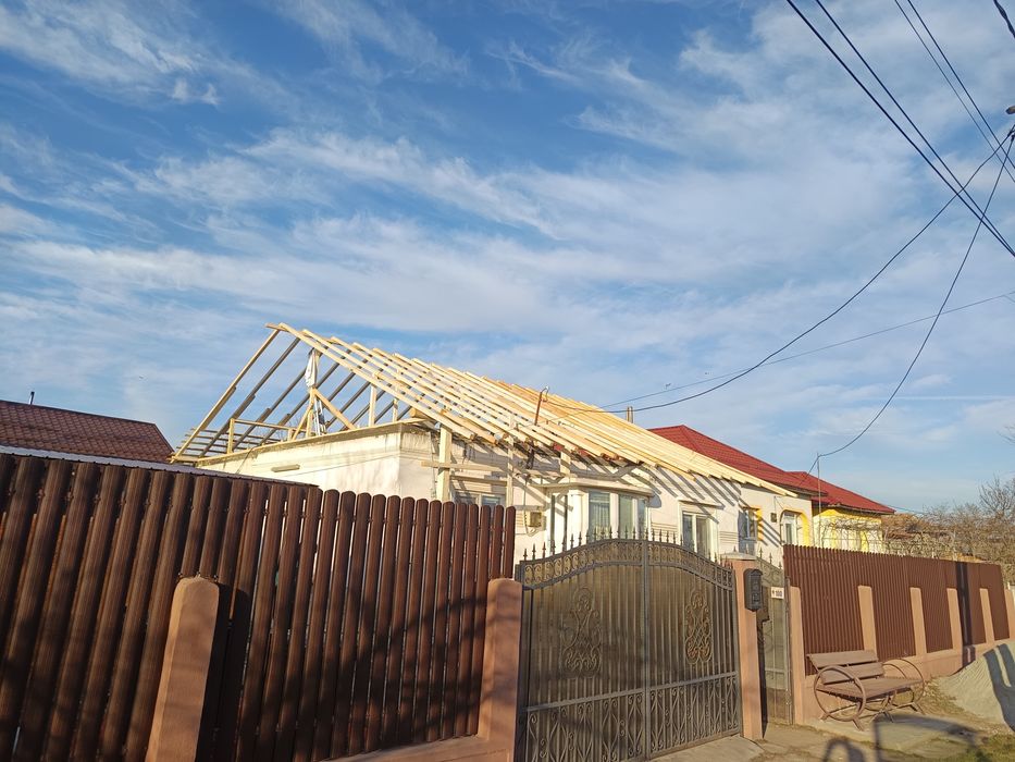 Montez țiglă metalică