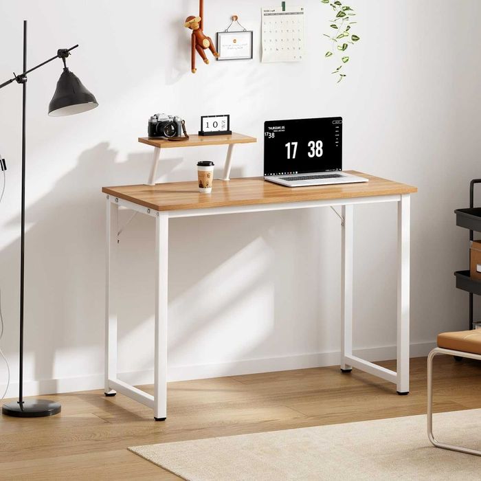 Компютърно бюро с рафтове за съхранение, дървено и метално дъбово бяло