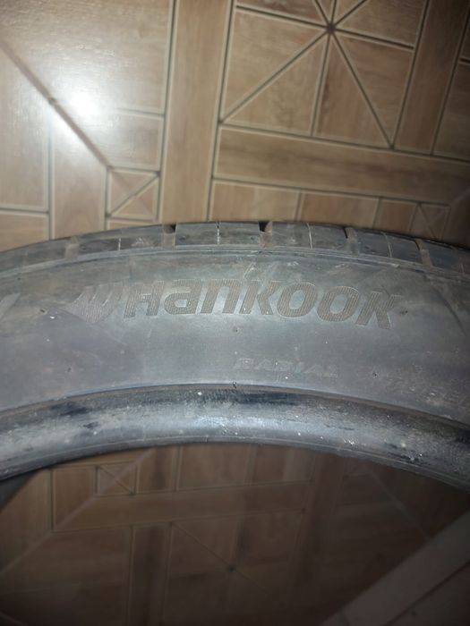 Продам шины в хорошем состоянии 2 штуки