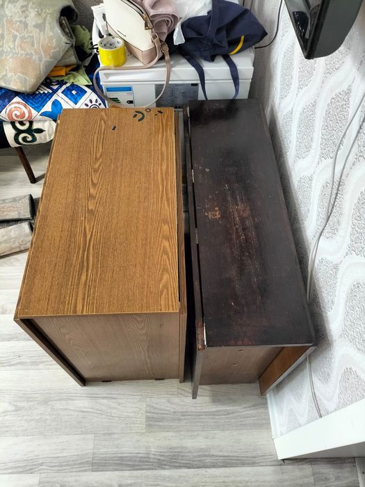 Продам стол книжка