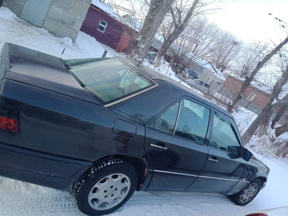 Продам Мерседес 124