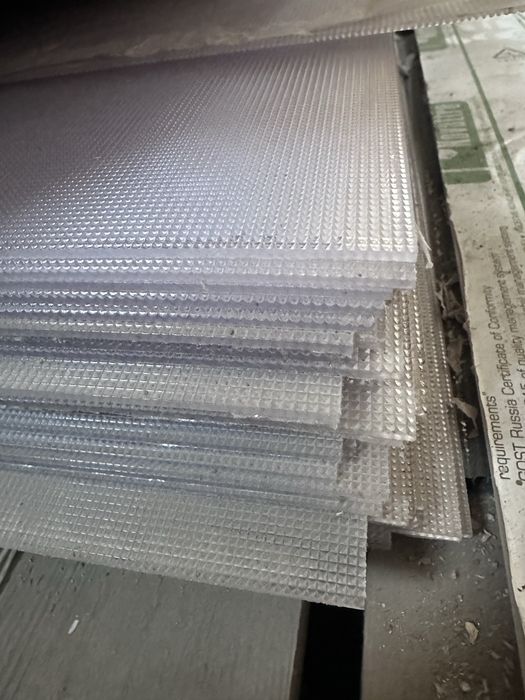 Поликарбонат призма 2мм 2050мм 3050мм