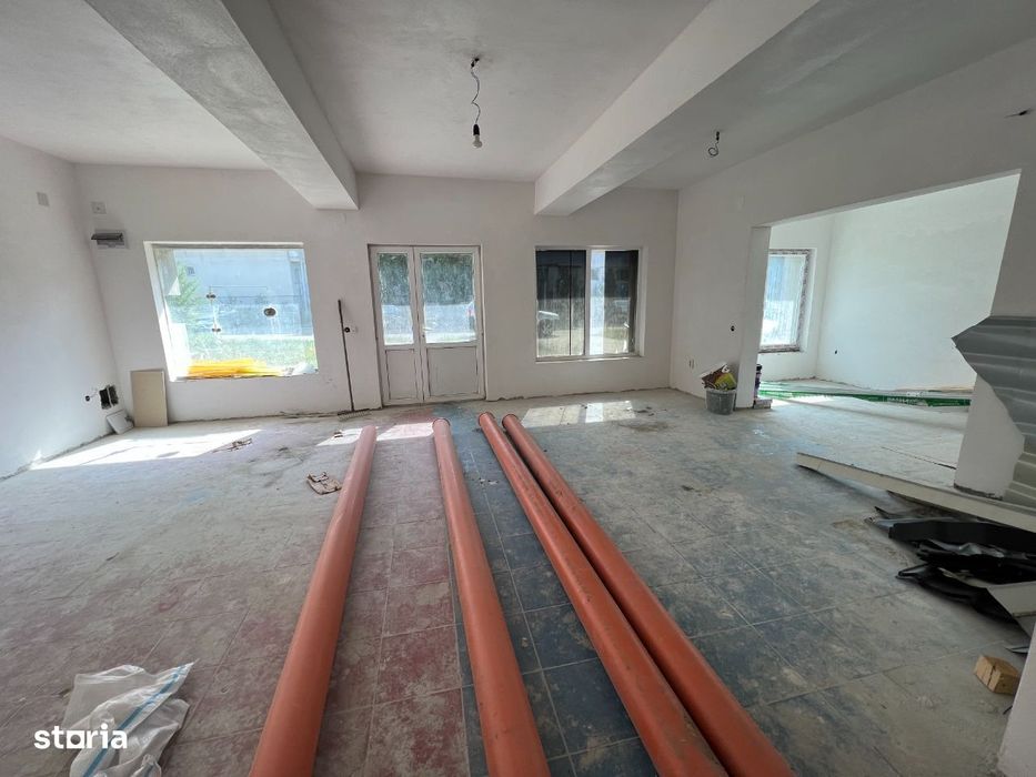 Spatiu Comercial Mioveni, Robea, 120 mp, toate utilitatile
