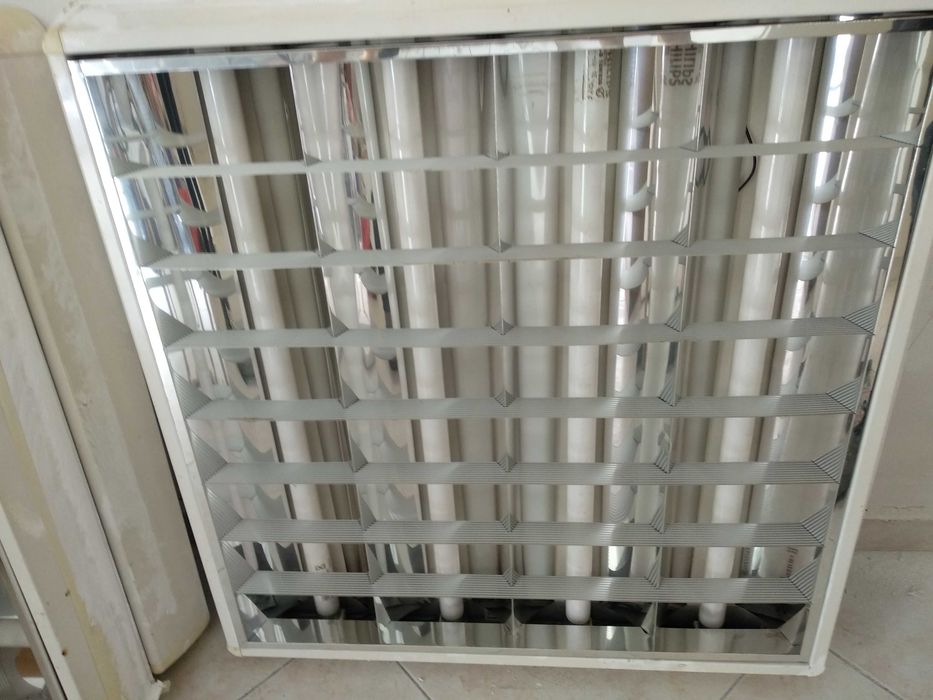 Осветително тяло за офис