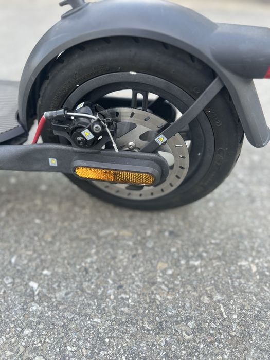 Vand trotineta electrica xiaomi 4 pro in stare buna